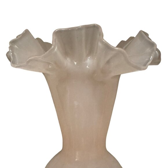 Fenton Glass Pink Rose Overlay Vase Ruffle Edge Vintage 1940s 8.5" - Picture 8 of 8